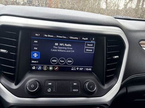 Used 2023 GMC Acadia SLE image 17