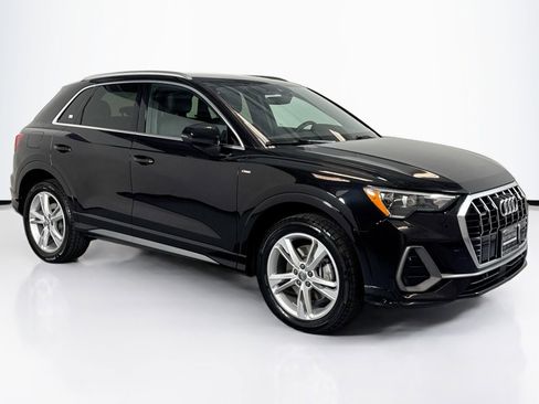Used 2020 Audi Q3 2.0T Premium w/ Convenience Package image 3