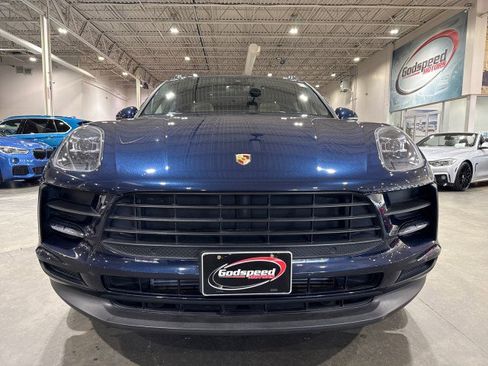 Used 2021 Porsche Macan w/ Premium Package image 28