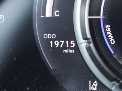 Used 2023 Lexus UX 250h F Sport FWD image 21