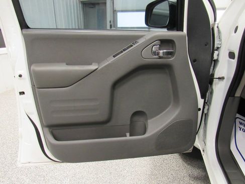 Used 2019 Nissan Frontier SV w/ Value Truck Package image 39