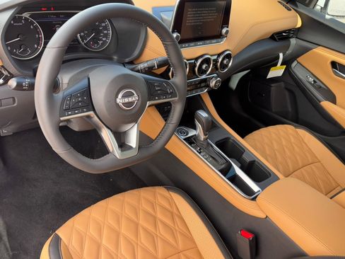 New 2025 Nissan Sentra SV w/ SV Premium Package image 18