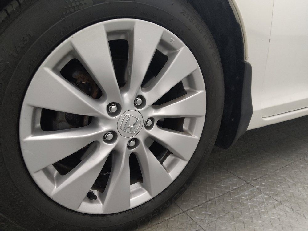 Used 2015 Honda Accord Touring image 31