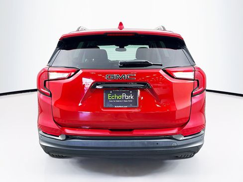 Used 2023 GMC Terrain SLE w/ Driver Convenience Package image 7