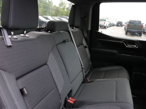 Used 2024 GMC Sierra 1500 Elevation w/ X31 Off-Road Package AWD/4WD image 18
