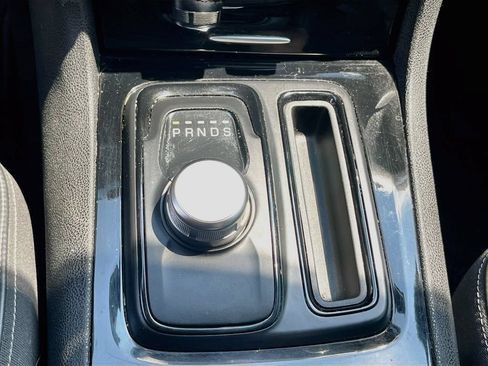 Used 2023 Chrysler 300 S w/ Comfort Group RWD image 17