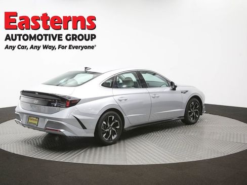 Used 2025 Hyundai Sonata SEL FWD image 41