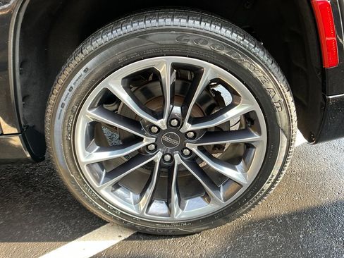 Used 2022 Jeep Wagoneer Series II w/ Premium Group I image 26