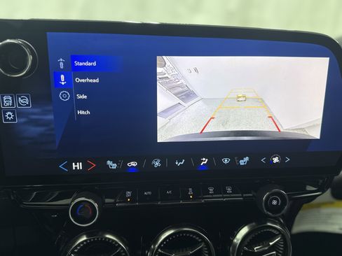 Used 2024 Chevrolet Blazer EV LT image 25