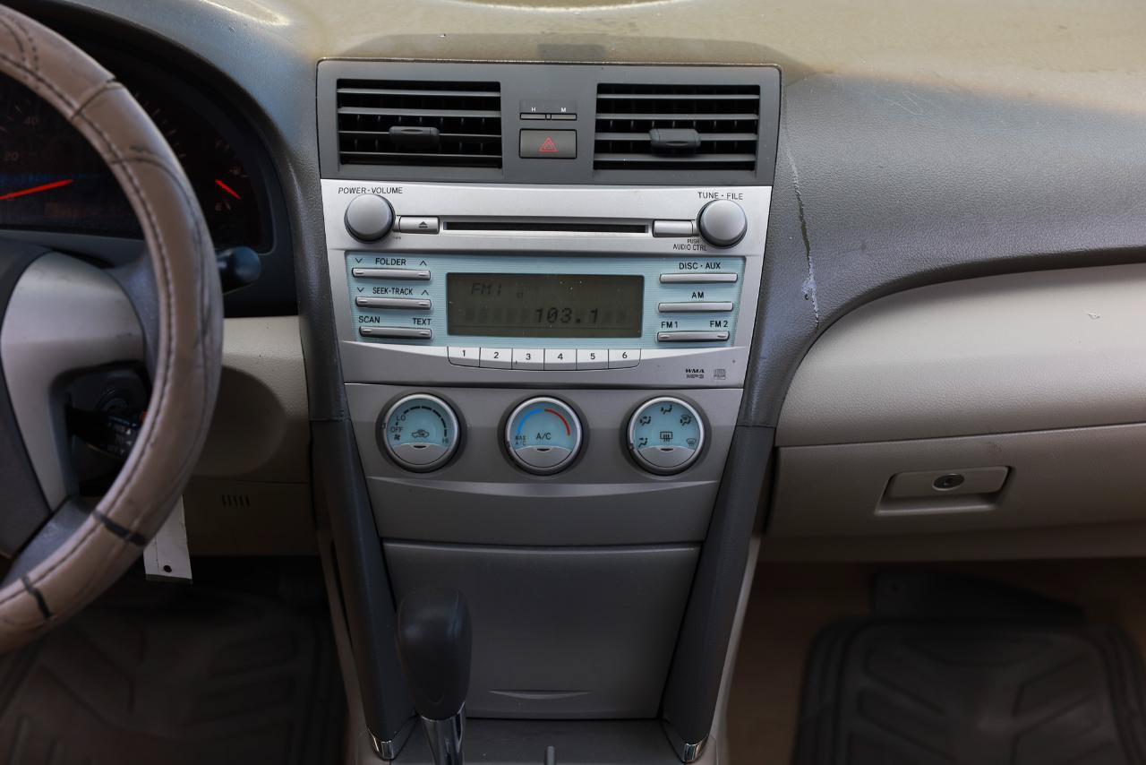 Used 2007 Toyota Camry LE FWD image 33