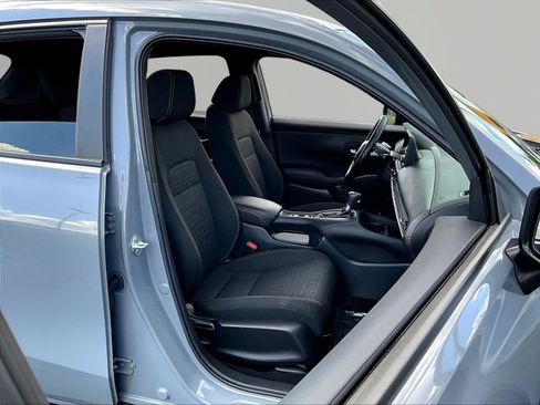 Used 2025 Honda HR-V Sport image 27