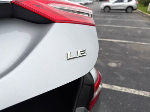 Used 2019 Toyota Camry LE FWD image 28