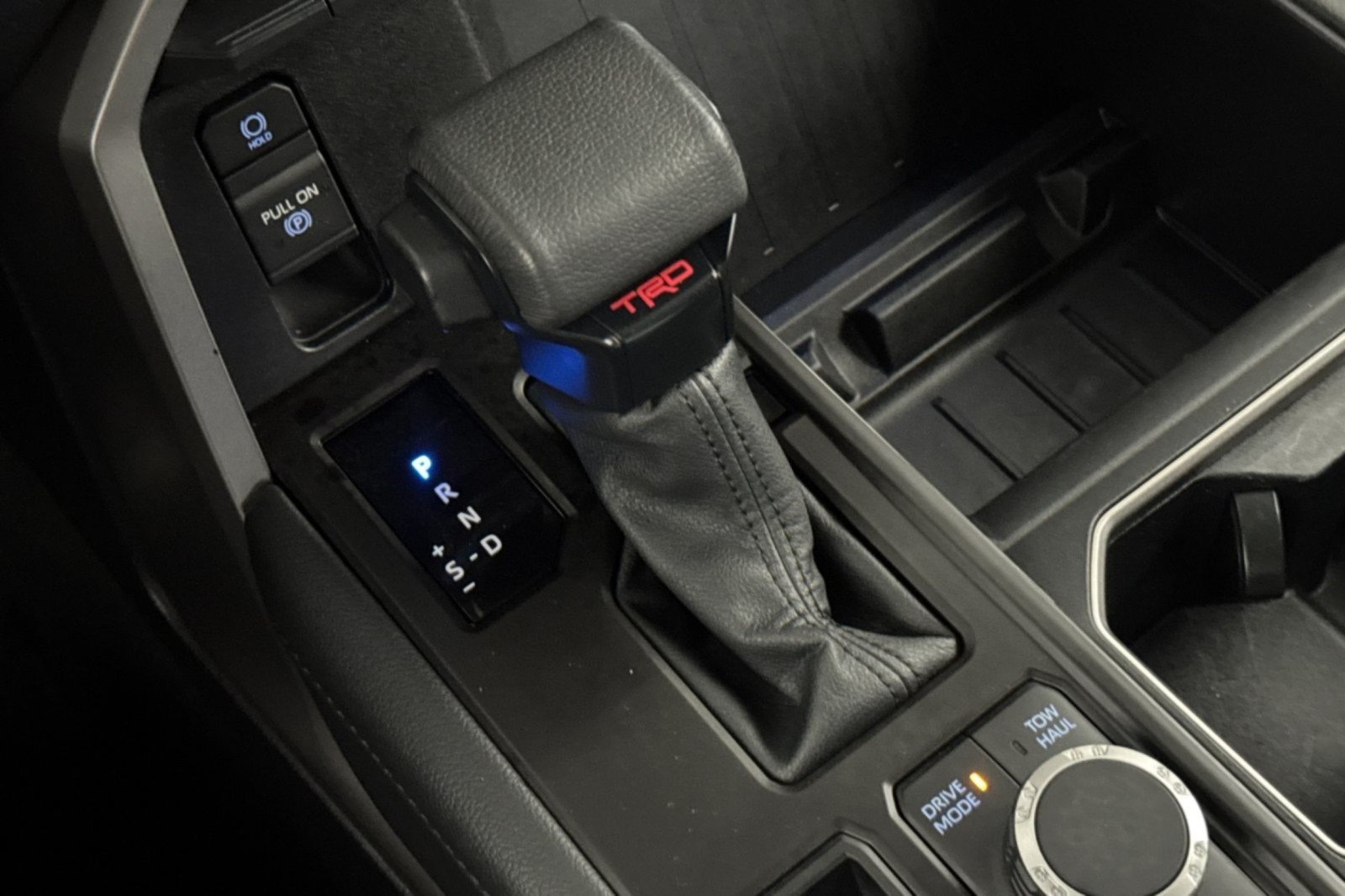 Used 2024 Toyota Tundra Limited w/ TRD Off-Road Package AWD/4WD image 19
