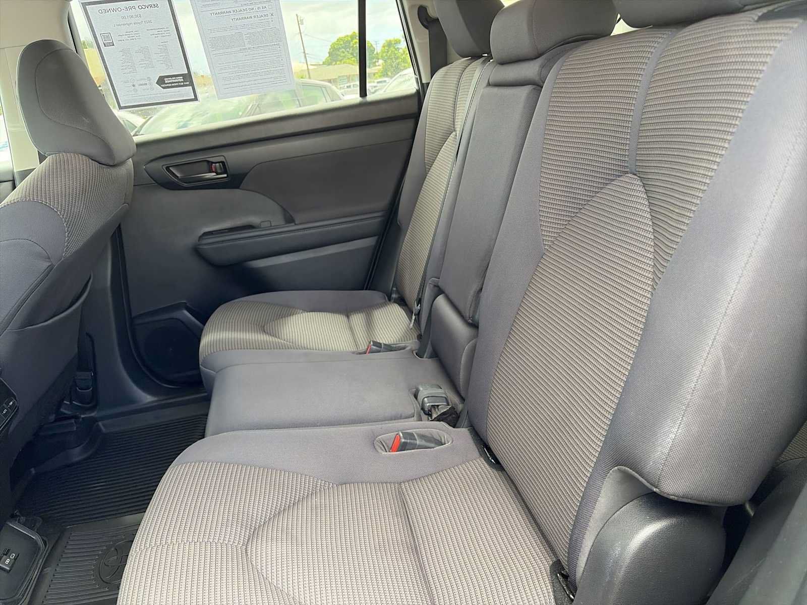 Used 2023 Toyota Highlander L FWD image 23