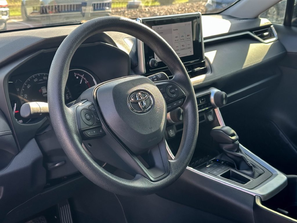 Used 2024 Toyota RAV4 LE FWD image 12