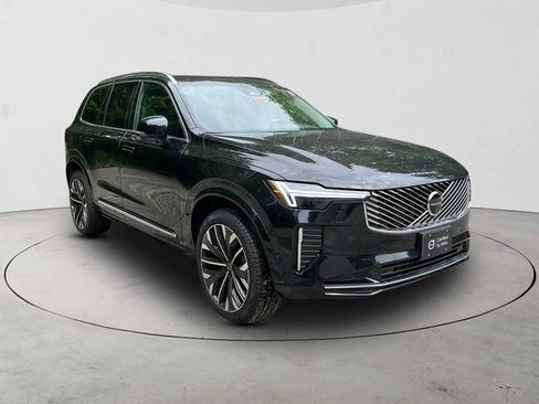 Certified 2026 Volvo XC90 B6 Plus w/ Protection Package Premier AWD/4WD image 7