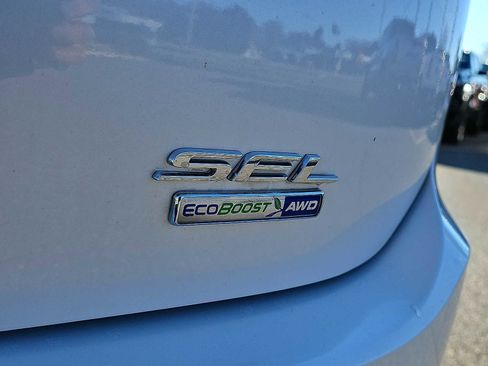 Used 2018 Ford Edge SEL w/ Equipment Group 201A image 36