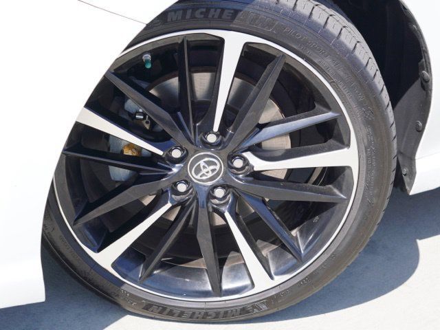 Used 2019 Toyota Camry XSE FWD image 12