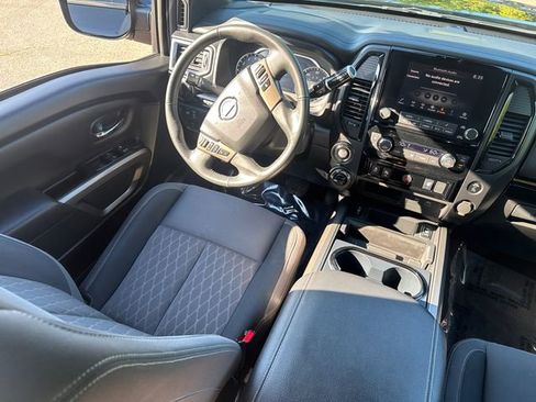 Used 2024 Nissan Titan SV w/ SV Bronze Edition Package image 22