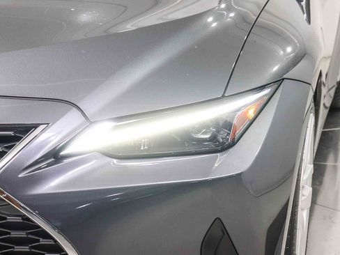 Used 2023 Lexus IS 300 w/ Comfort Package RWD image 7