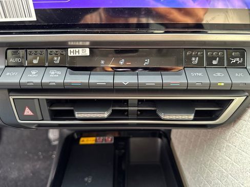 New 2026 Toyota Camry XLE w/ Premium Package image 30