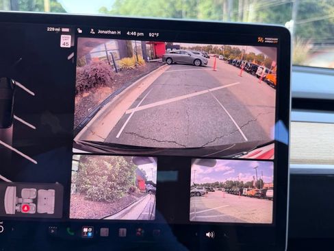 Used 2022 Tesla Model 3 Long Range AWD/4WD image 50