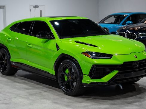 Used 2023 Lamborghini Urus S image 8