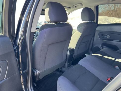 Used 2014 Chevrolet Cruze LT image 16