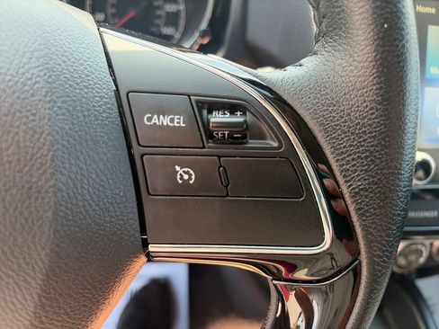 Used 2025 Mitsubishi Outlander Sport SE AWD/4WD image 31
