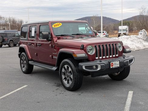 Certified 2021 Jeep Wrangler Unlimited Sahara AWD/4WD image 3
