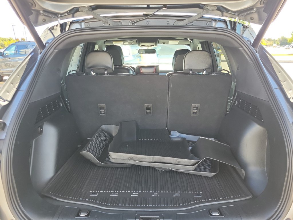 Certified 2023 Ford Escape ST-Line Elite w/ Premium Technology Package AWD/4WD image 8