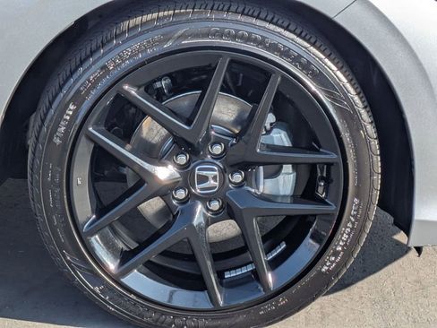 Certified 2025 Honda Civic Sport image 22