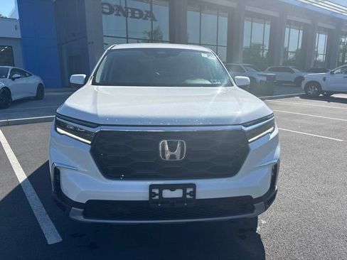 Certified 2025 Honda Pilot EX-L image 3