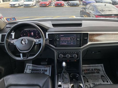 Used 2018 Volkswagen Atlas SEL Premium image 14