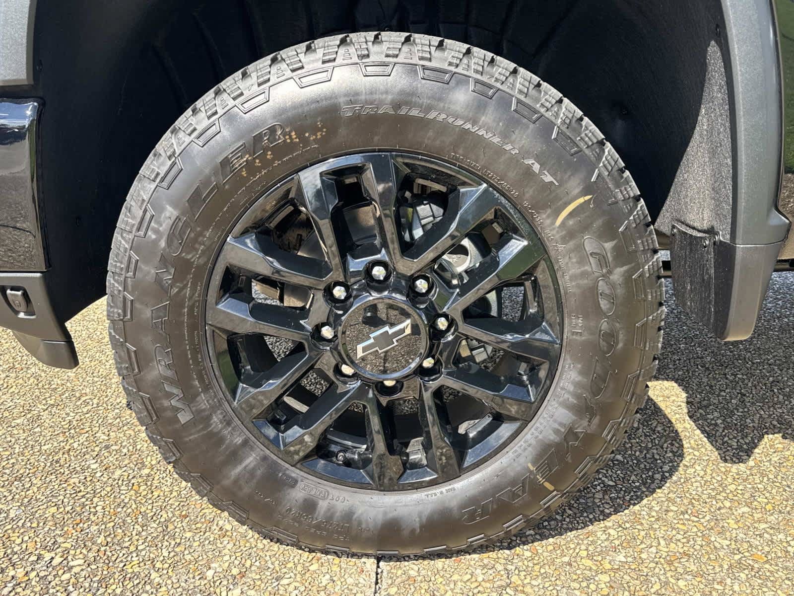 New 2026 Chevrolet Silverado 2500 Custom w/ Custom Value Package AWD/4WD image 3