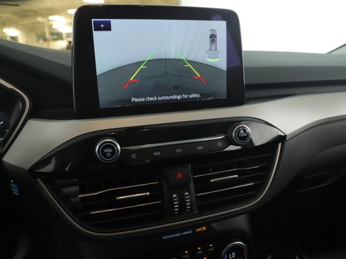 Used 2021 Ford Escape SEL image 15