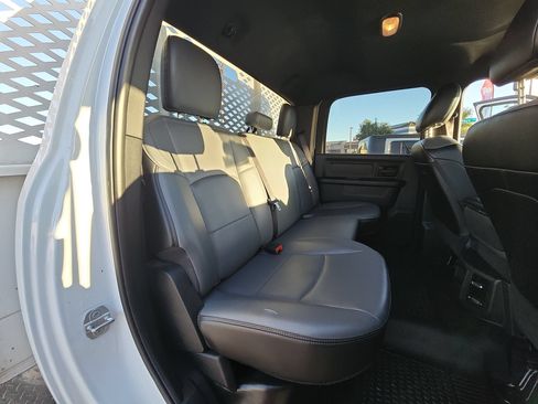 Used 2021 RAM 4500 Tradesman w/ Chrome Appearance Group RWD image 26