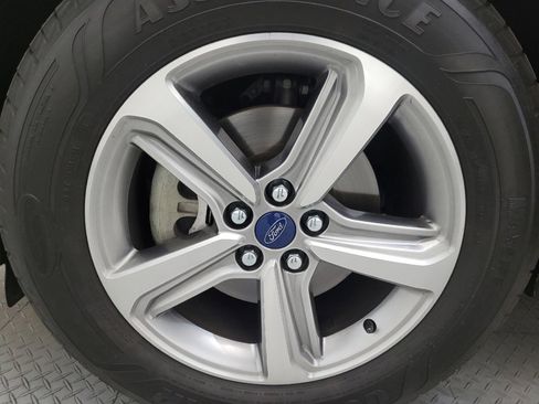 Used 2019 Ford Edge SEL w/ Equipment Group 201A FWD image 31