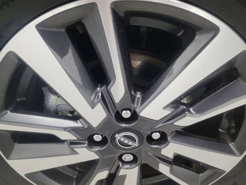 Used 2024 Nissan Versa S w/ S Plus Package image 31