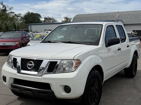Used 2019 Nissan Frontier SV RWD image 4