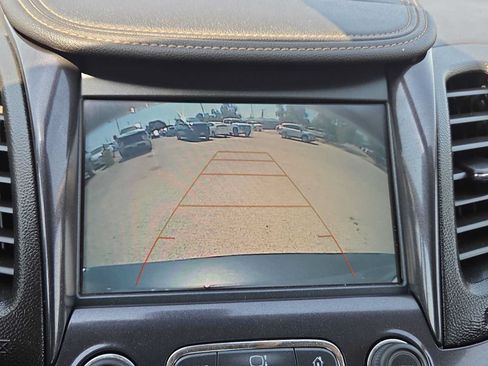 Used 2018 Chevrolet Impala LT FWD image 25