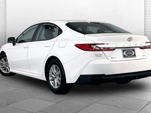 Used 2025 Toyota Camry LE FWD image 11