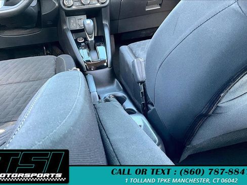 Used 2022 Nissan Kicks S image 33