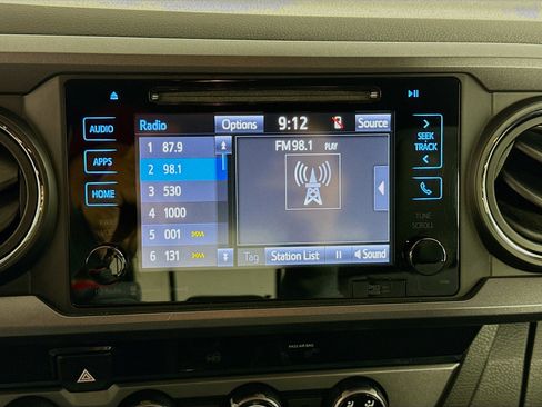 Certified 2018 Toyota Tacoma TRD Off-Road image 14