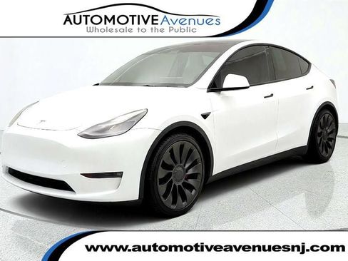 Used 2022 Tesla Model Y Performance AWD/4WD image 1