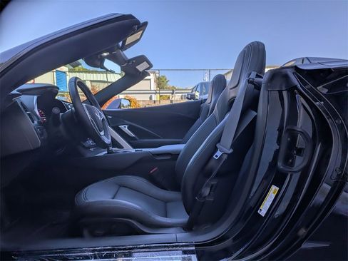 Used 2015 Chevrolet Corvette Stingray Convertible w/ Battery Protection Package image 11