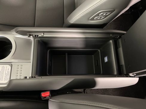 New 2026 Hyundai Ioniq 9 SEL image 28