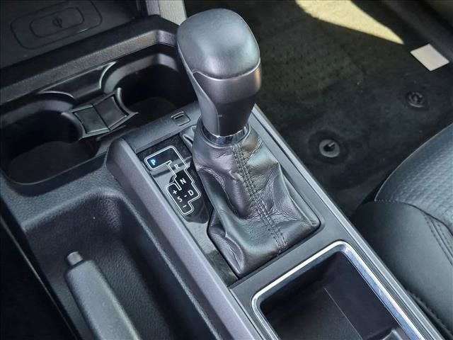 Used 2018 Toyota Tacoma TRD Off-Road AWD/4WD image 18