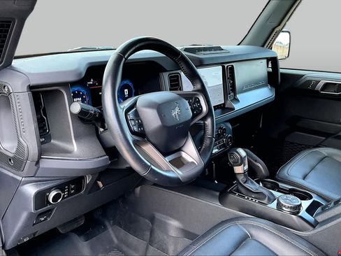 Certified 2025 Ford Bronco Big Bend w/ Black Diamond Package AWD/4WD image 18