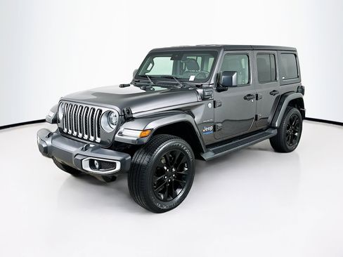 Used 2021 Jeep Wrangler Sahara w/ Cold Weather Group image 3